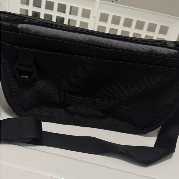 Timbuk2 Catapult Sling - Picture 5 of 10